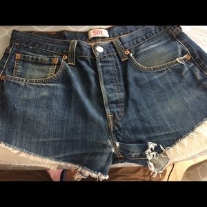 Vintage Levi’s denim shorts